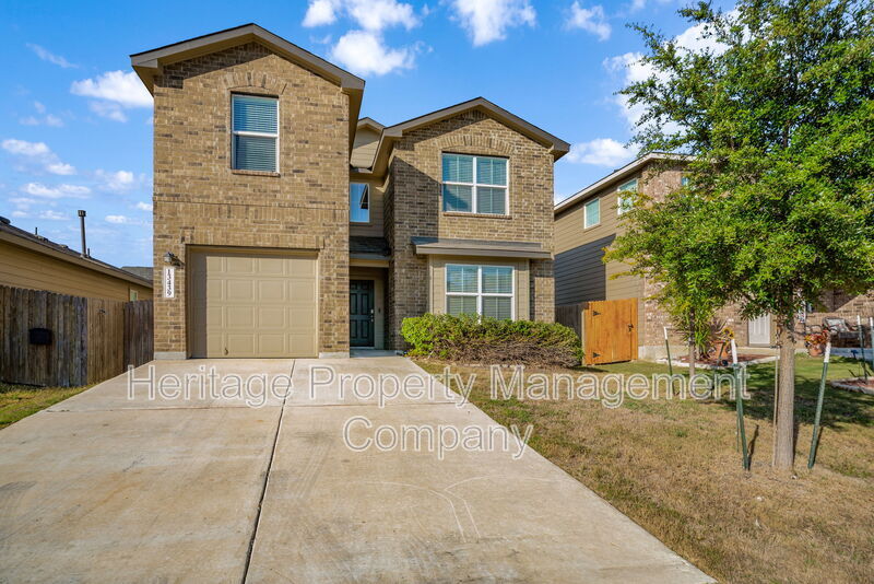 13439 Whisper Xing in San Antonio, TX - Building Photo