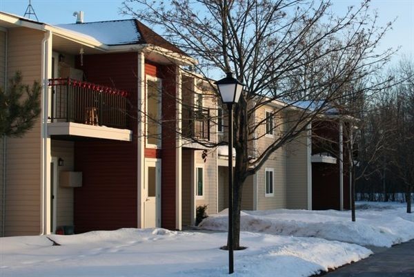 Wood Creek Apartments in Sault Ste. Marie, MI - Foto de edificio