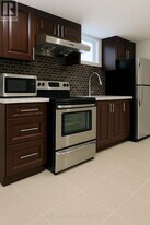 95 Porchester Dr in Toronto, ON - Building Photo