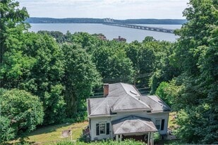12 Shadyside Ave in Nyack, NY - Building Photo