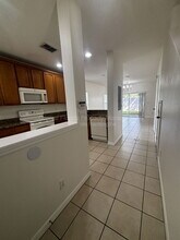 10684 Savannah Wood Ct in Orlando, FL - Building Photo - Building Photo
