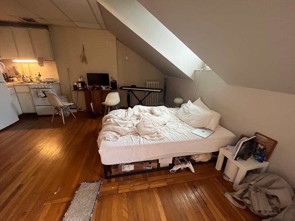 121 Charles St, Unit #10 in Boston, MA - Building Photo
