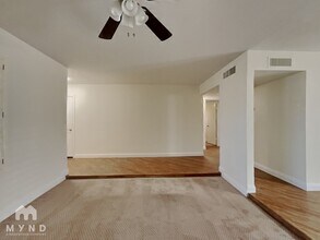 4547 E San Gabriel Ave, Unit 2 in Phoenix, AZ - Foto de edificio - Building Photo