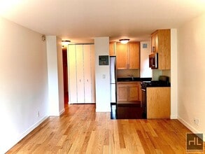 EAST 36 STREET, Unit 4E in New York, NY - Building Photo - Building Photo