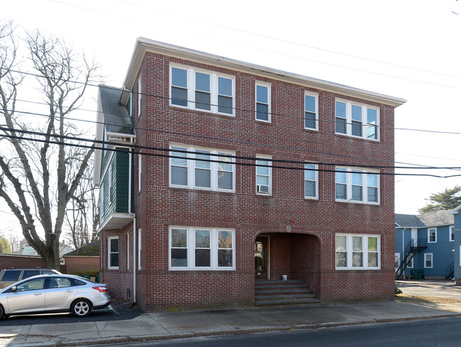 45 Peck in Attleboro, MA - Foto de edificio - Building Photo