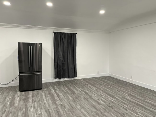 452 N Alexander St in San Fernando, CA - Building Photo - Building Photo