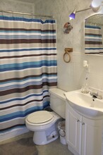 830 W Maple St in Champaign, IL - Building Photo - Building Photo