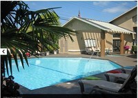 Building Photo - Willow Grove Apartments in Modesto, California