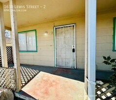 1630 Lewis St in Reno, NV - Building Photo