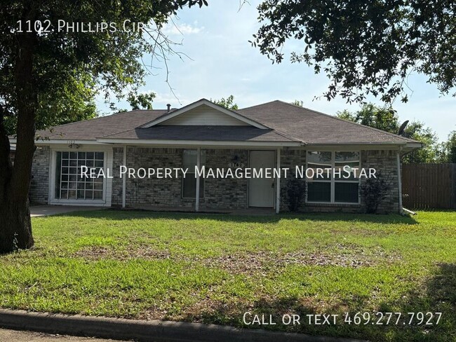 1102 Phillips Cir in Kaufman, TX - Building Photo - Building Photo
