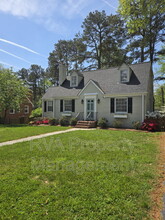 6509 W Franklin St in Richmond, VA - Foto de edificio - Building Photo