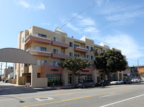 902-914 Broadway in Santa Monica, CA - Building Photo - Building Photo