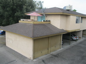 930 S Buena Vista St in Hemet, CA - Building Photo - Other