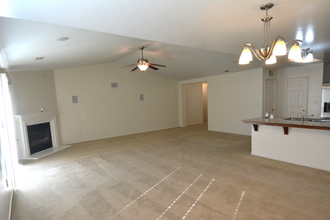 10617 High Plateau Way in Bakersfield, CA - Building Photo - Building Photo