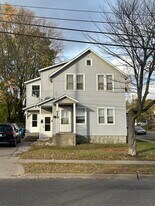 529 N 4th St, Unit Apt #1 in Marquette, MI - Building Photo