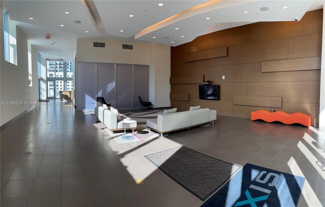 1111 SW 1st Ave, Unit 1450s in Miami, FL - Foto de edificio - Building Photo