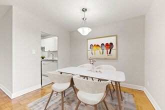 Ridout Towers in London, ON - Building Photo - Building Photo