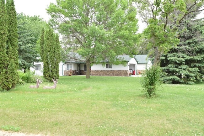property at 617 S Main St