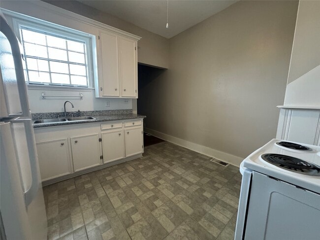 property at 807 8th St