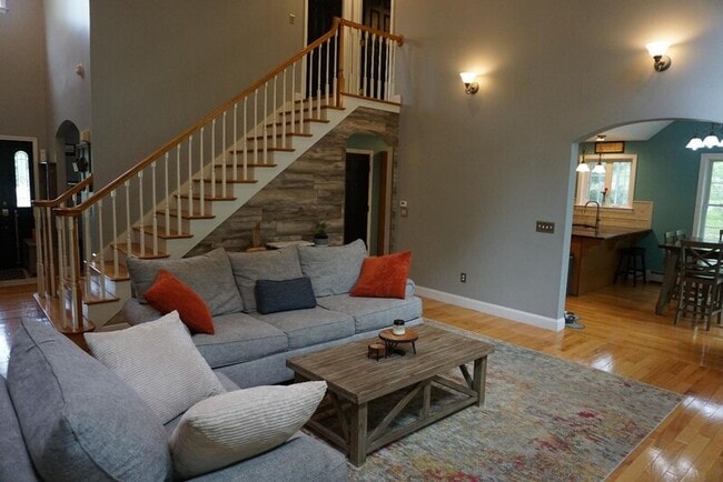 60 Rockwood Dr in Sanford, ME - Building Photo - Building Photo