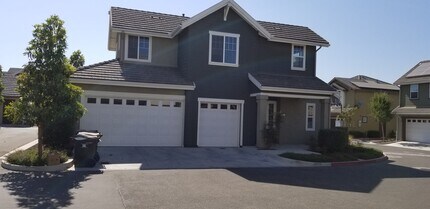 1611 Chianti Ln in Santa Maria, CA - Building Photo - Building Photo
