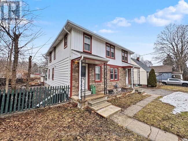 136 Walnut St in London, ON - Building Photo - Building Photo