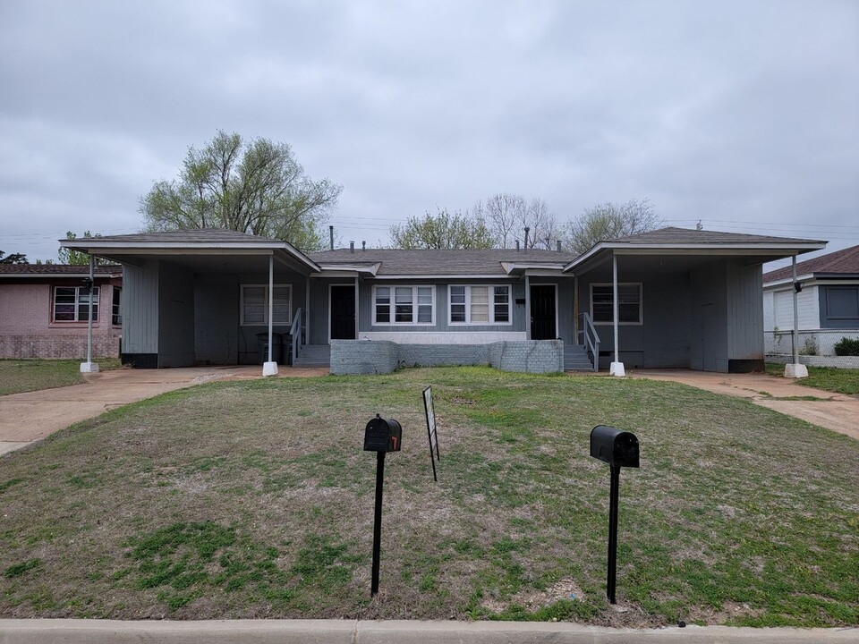 1654 NW 27th St in Lawton, OK - Building Photo