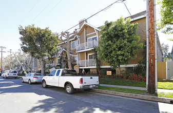 Blix Apartments in North Hollywood, CA - Building Photo - Building Photo