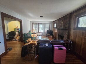 138 Lake St, Unit 138 in Boston, MA - Building Photo - Building Photo