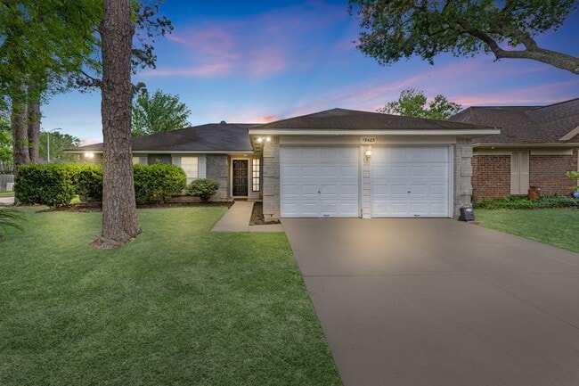 property at 19403 Bristlestar Dr