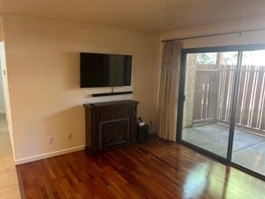 2955 Lakeside Dr-Unit -1 in Reno, NV - Building Photo - Building Photo