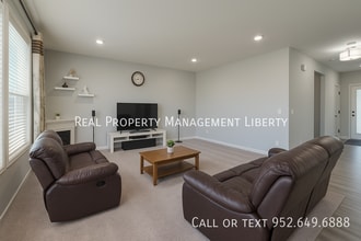 7426 Ridge Creek Trl in Shakopee, MN - Building Photo - Building Photo