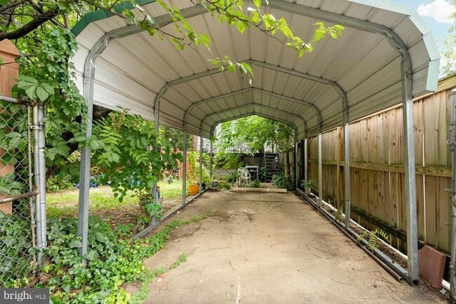property at 35 Sherman Cir NW