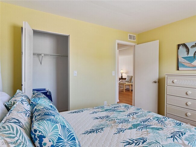 6300 South Pointe Blvd in Ft. Myers, FL - Building Photo - Building Photo