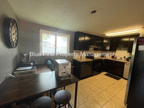 960 Royal Pl in Idaho Falls, ID - Building Photo - Building Photo