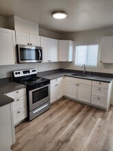 1170 Fountain St, Unit 6 in Riverside, CA - Building Photo - Building Photo