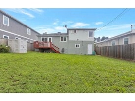 106 Verano Dr in South San Francisco, CA - Building Photo