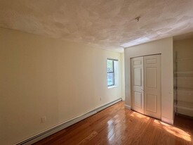 377 Highland Ave, Unit 1 in Somerville, MA - Building Photo - Building Photo