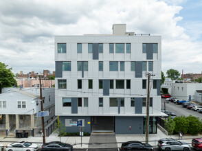 39-43 West 25th Street in Bayonne, NJ - Building Photo - Building Photo