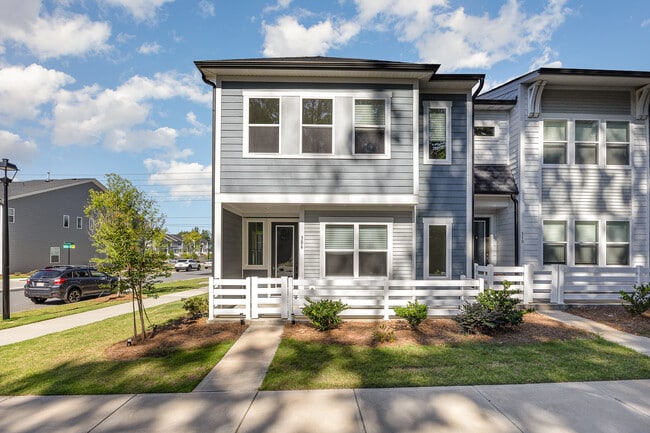 property at 306 Cloudcroft Aly