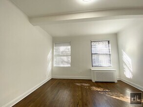 WEST 68 STREET in New York, NY - Building Photo - Building Photo