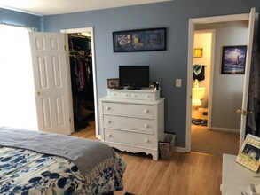 304 N Carter St, Unit 104 in Palatine, IL - Foto de edificio - Building Photo