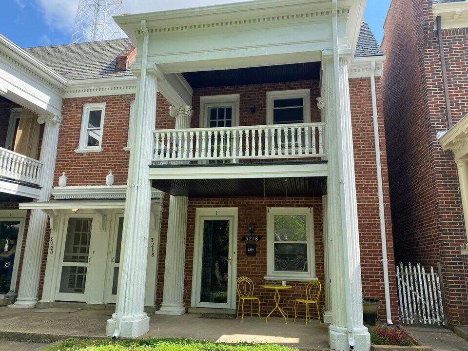 3218 W Grace St-Unit -Unit 1 in Richmond, VA - Building Photo