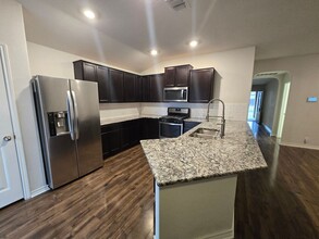 814 Sage Thrasher in San Antonio, TX - Building Photo - Building Photo