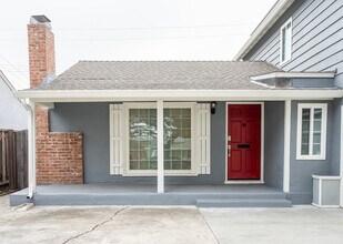 1004 Airport Blvd, Unit SI ID1514081P in San Jose, CA - Building Photo - Building Photo