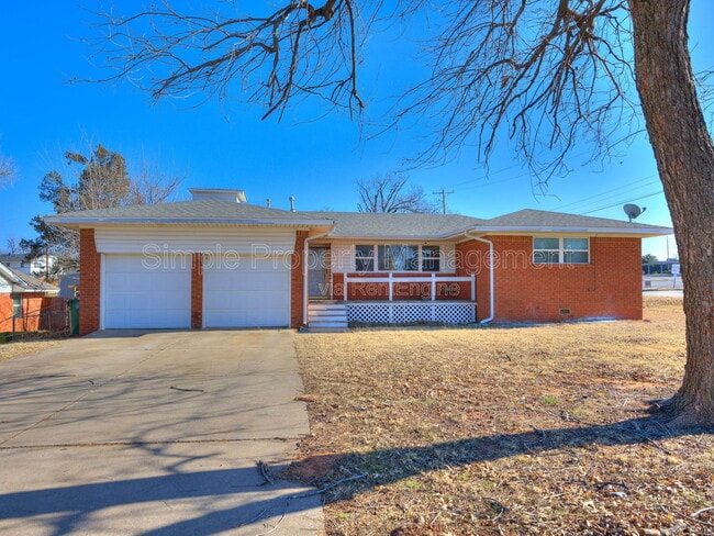 611 Garth Brooks Blvd