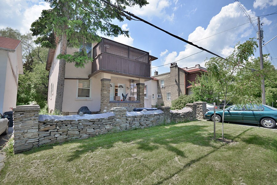 14-18 Bonnyview Dr in Toronto, ON - Building Photo