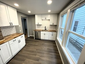 198 Columbus Ave, Unit Lower in Buffalo, NY - Foto de edificio - Building Photo