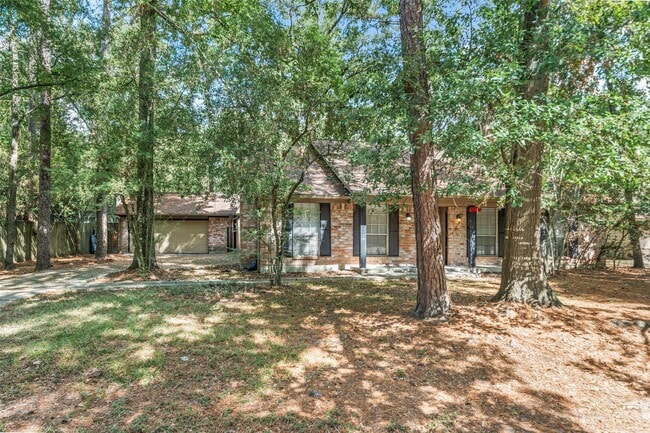 property at 2610 Rosewood Pl