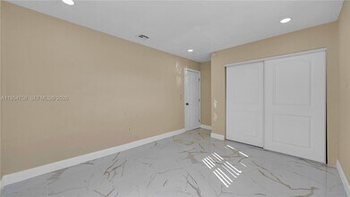 2411 NW 208th St in Miami Gardens, FL - Building Photo - Building Photo